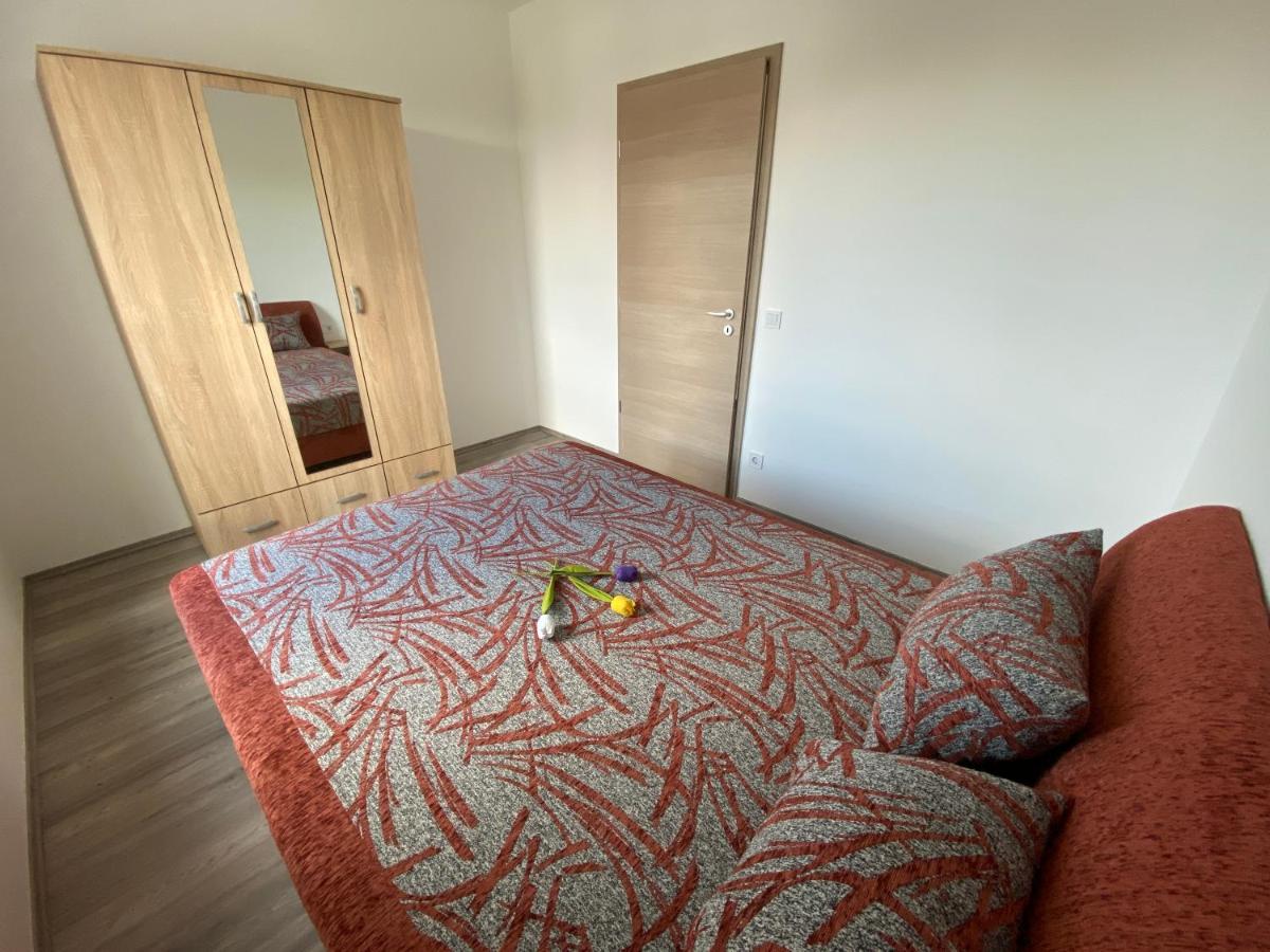 Mifi Apartman Balatonlelle Exterior foto