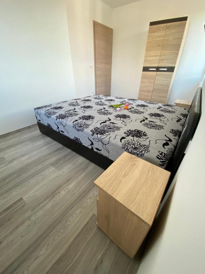 Mifi Apartman Balatonlelle Exterior foto