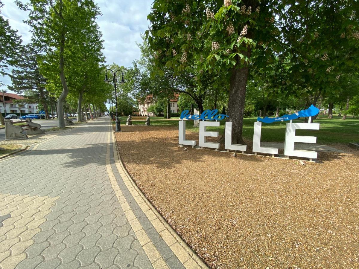 Mifi Apartman Balatonlelle Exterior foto